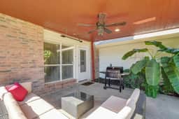 Melody Home near Grapevine, DFW Airport w backyard - Image 2