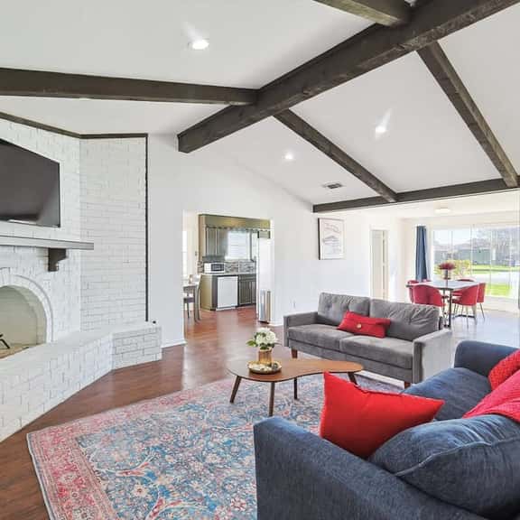 Spacious 4-BR Home Near Allen Outlets & Dining - Image 1