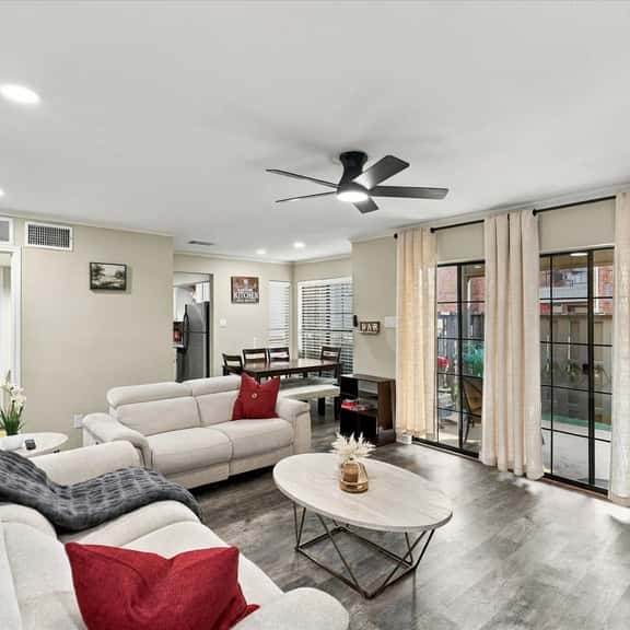 Silver Creek Retreat | Furnished 30+ Day Stay - Image 1