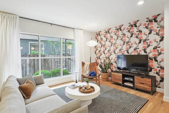 Perfect 2 BR Uptown Dallas - Image 3