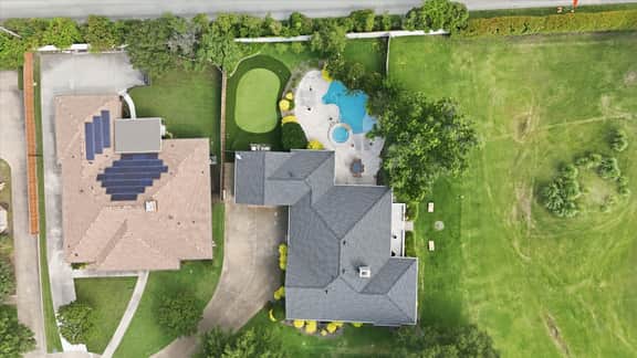 Luxury Dallas Retreat Pool & Putting Green - Image 2