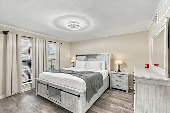 Silver Creek Retreat | Furnished 30+ Day Stay - Image 2