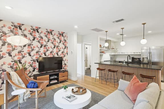 Perfect 2 BR Uptown Dallas - Image 1