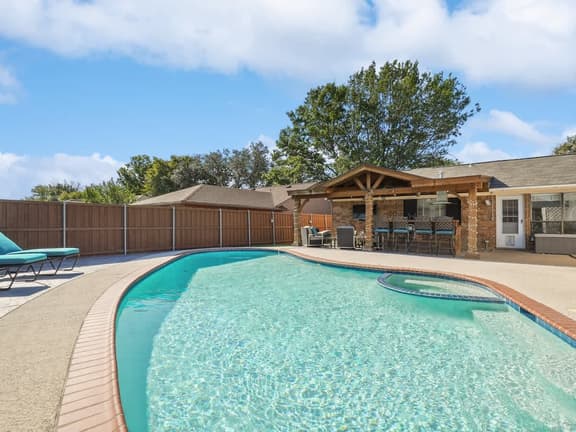 Plano House close to Mckinney and Oak Point Park - Image 1
